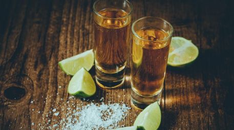 La Profeco concluyó que algunas marcas de tequila reposado no son honestas en sus especificaciones y contenido.ESPECIAL/Foto de Xavier Espinosa en Pixabay