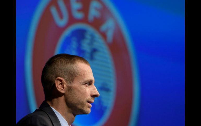 ''Si jugadores no pueden entrar en el país debido a decisiones políticas, entonces el Mundial no podrá jugarse allí'', dijo Ceferin. TWITTER / @UEFA
