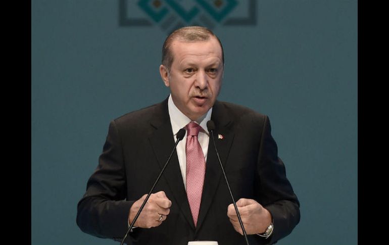 Erdogan se pronuncia contra Alemania luego de que ésta ha prohibido a varios ministros turcos emitir discursos a favor de reformas. AFP / O. Kose