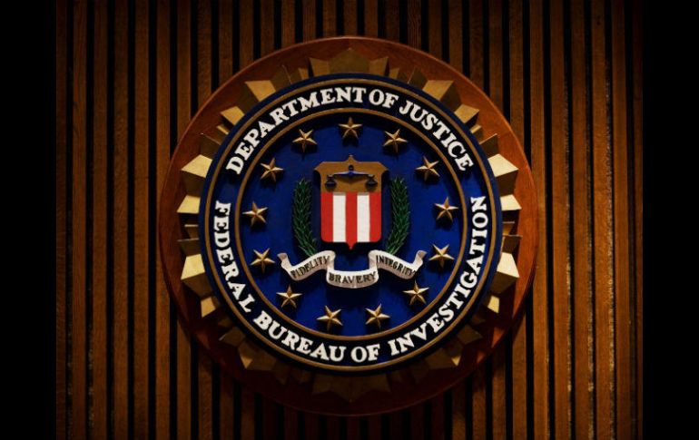 El FBI continúa revisando registros de viajes, información de inteligencia, registros telefónicos e informes de reuniones. AFP / ARCHIVO
