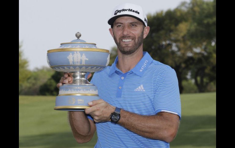 Esta es la decimoquinta victoria en el PGA Tour de Dustin Johnson. AP / E. Gay