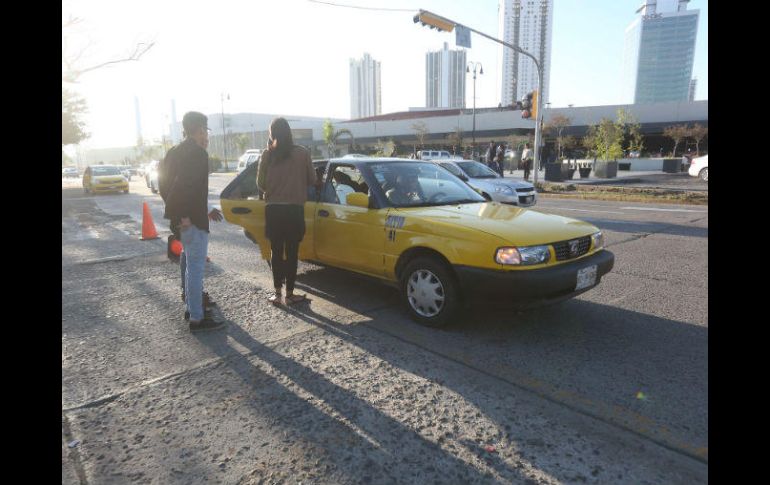 Se estima que en la metrópoli circulan alrededor de 12 mil taxis. EL INFORMADOR / ARCHIVO