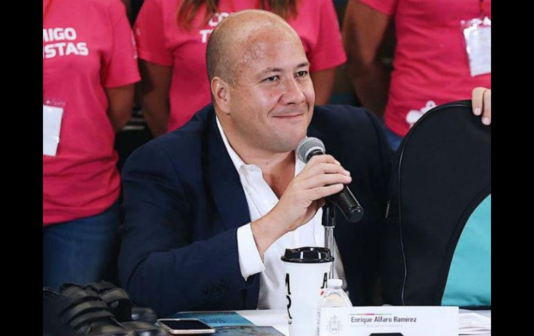 Otra disputa por la paternidad de las reformas. Enrique Alfaro acusó al gobernador de estar 'trabajando para el aplauso'. FACEBOOK / EnriqueAlfaroR