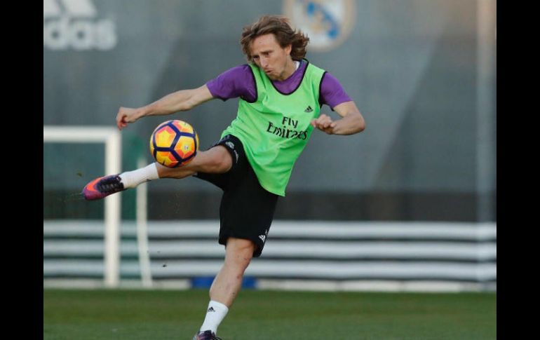 Luka Modric dejó el Dinamo de Zagreb por el club londinense de Tottenham en 2008 y pasó al Real Madrid en 2012. TWITTER / @lm19official