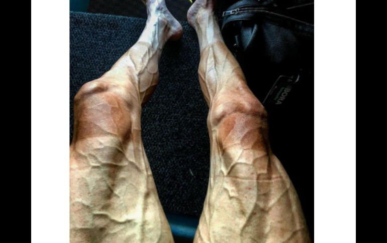 Junto a la imagen, el pedalista polaco escribió: ''Después de 16 etapas, creo que mis piernas tienen aspecto cansado''. INSTAGRAM / @p.poljanski