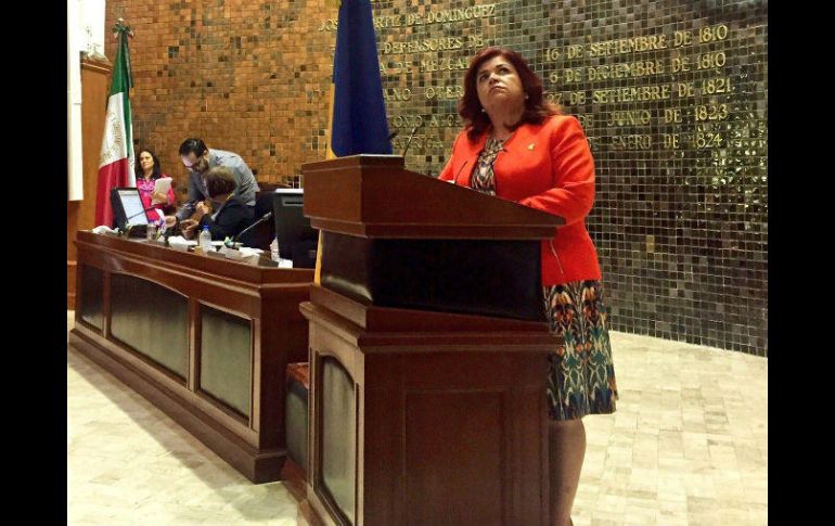 María Elena de Anda, presidenta de la Comisión de Administración, informa que hay negociaciones para reducir los montos laudados. FACEBOOK / Maria-Elena-De-Anda