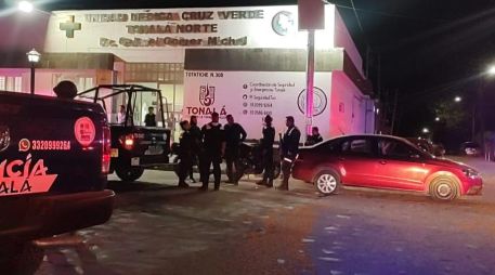 Los oficiales de la Comisaría de Guadalajara tuvieron que ser detenidos por policías de Tonalá. ESPECIAL