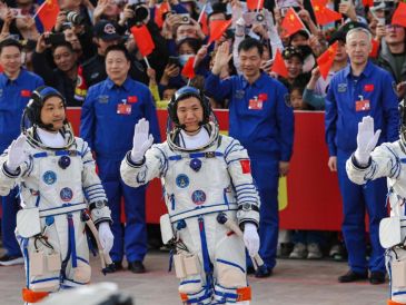 Se espera que la nave espacial tarde entre seis y siete horas en acoplarse a la Tiangong. EFE/EPA/WU HAO