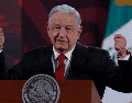 Andres Manuel López Obrador, habla durante su rueda de prensa este jueves en el Palacio Nacional. EFE/ Mario Guzmán